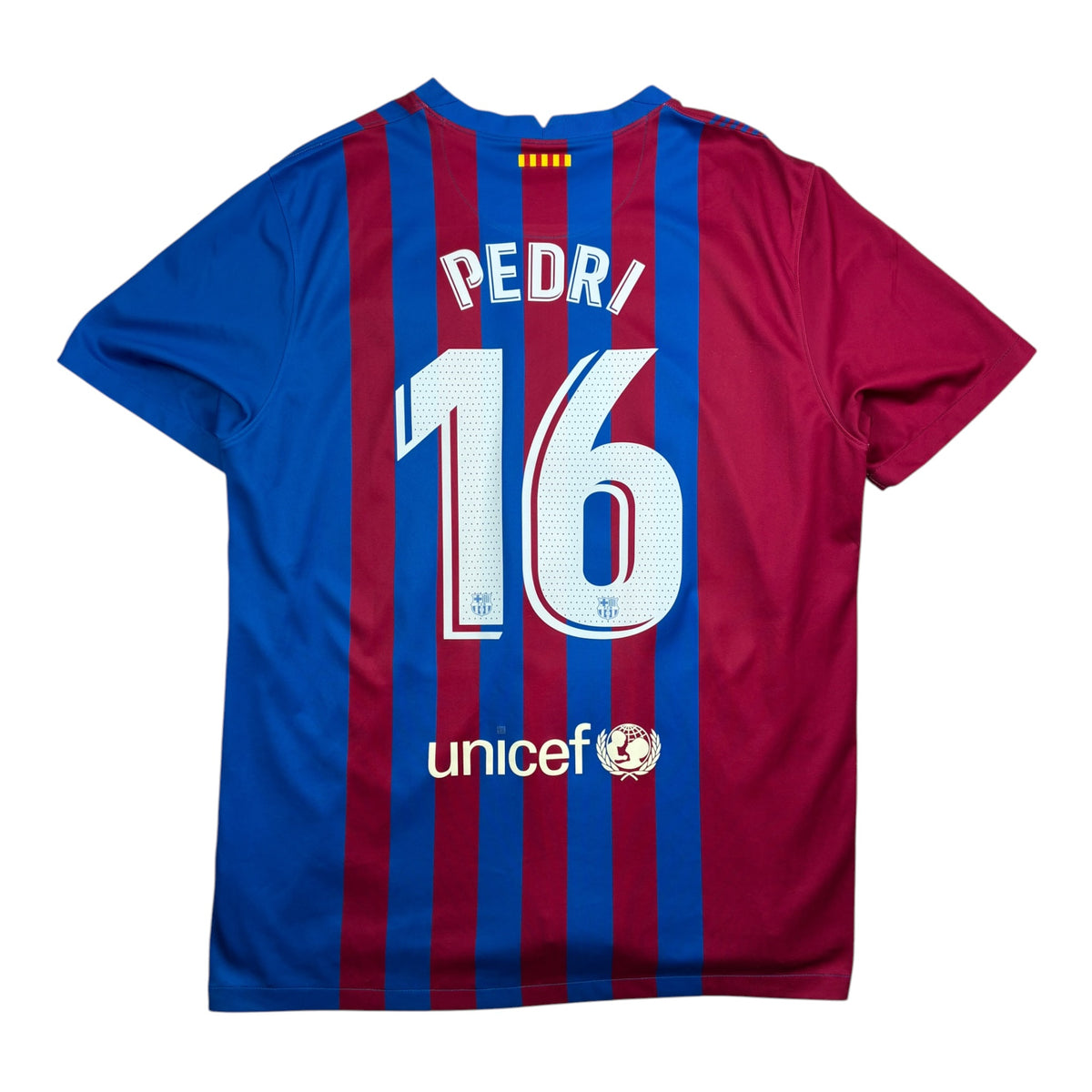 FC Barcelona 2021/22 kotipaita, Pedri #16