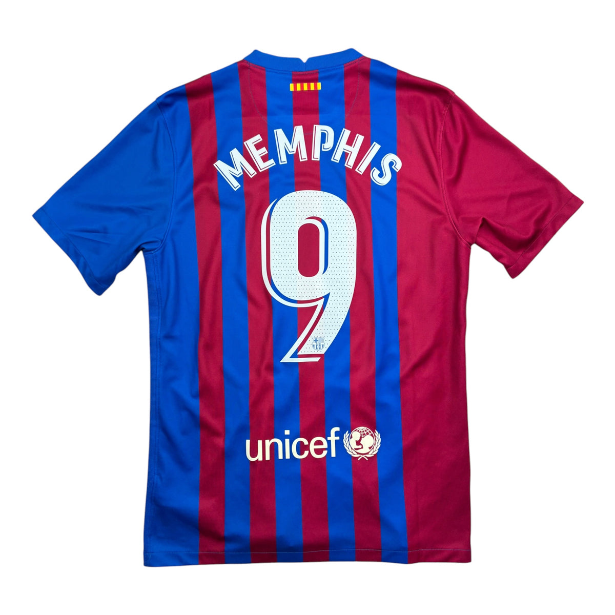 FC Barcelona 2021/22 kotipaita, Memphis #9