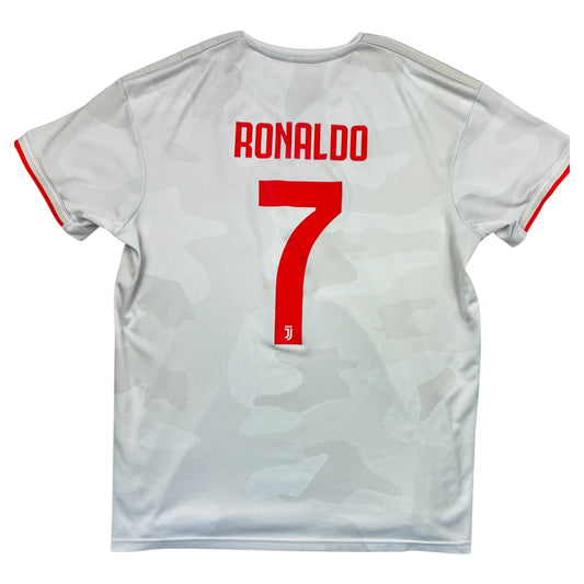 Juventus 2020/21 vieraspaita, Ronaldo #7